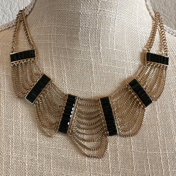 Vintage Hollywood Celeb Style Bib Necklace - Picture 1 of 5